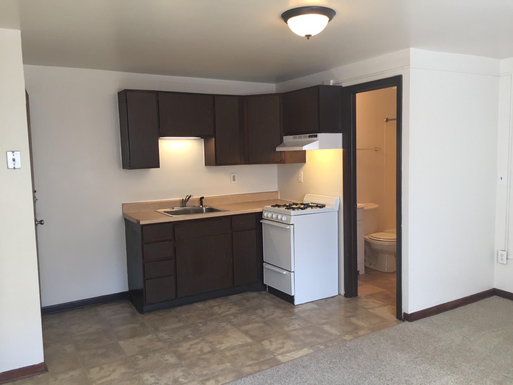 904 BERWICK BLVD. #1S