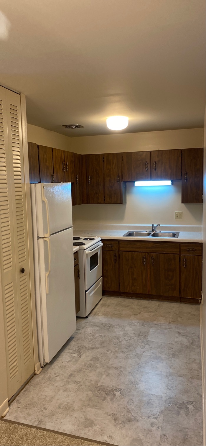 520 N. GENESEE ST. - 319