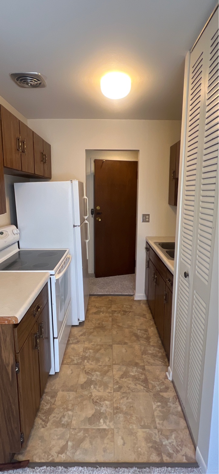 520 N. GENESEE ST. - 302
